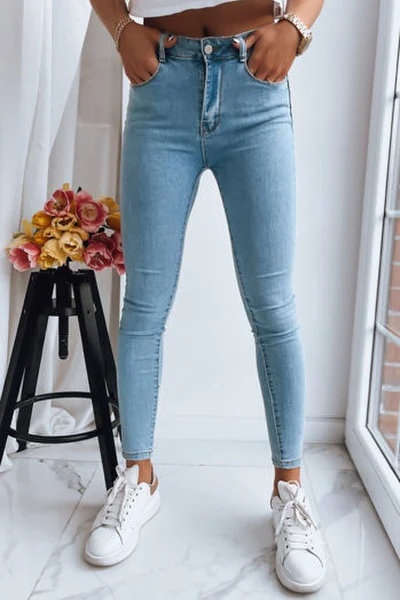 Světle modré přiléhavé dámské slim fit jeans Dstreet