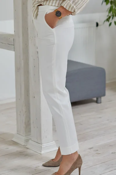 Elegantní dámské kalhoty v bílé barvě La Aurora