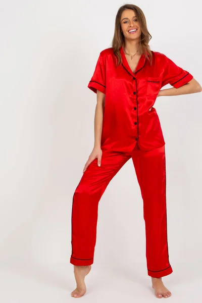 Červené saténové dámské pyžamo s proužkem FPrice