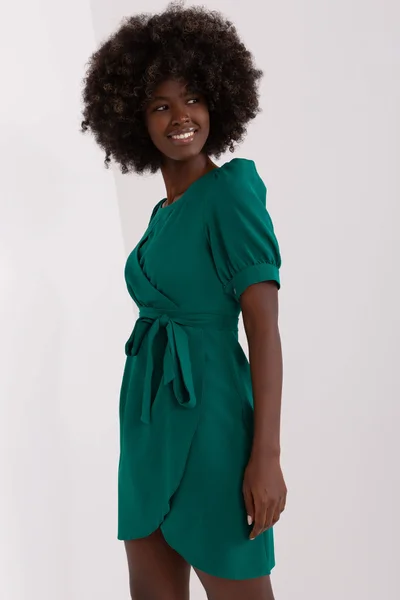 Tmavě zelené dámské mini šaty na zavazování FPrice