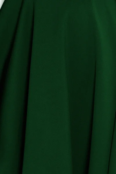 Elegantní zelené šaty s rozšířenou sukní Numoco 114-10